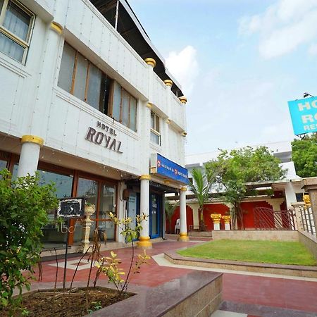 Hotel Royal Αχμπανταμπάντ Εξωτερικό φωτογραφία